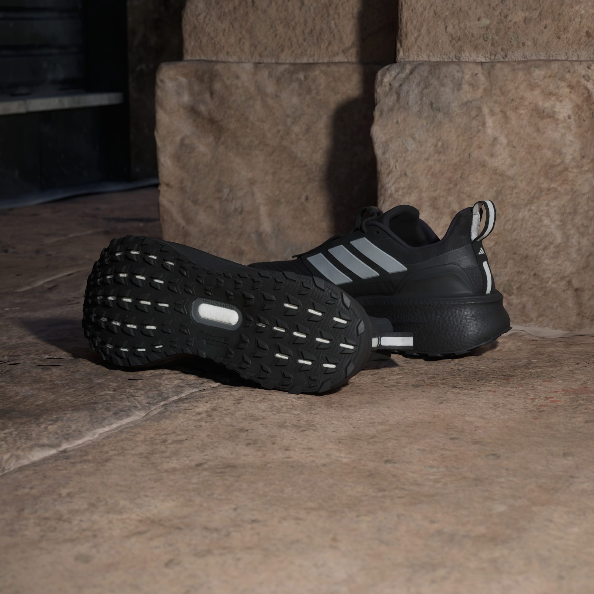 Adidas Ultraboost 5 TR