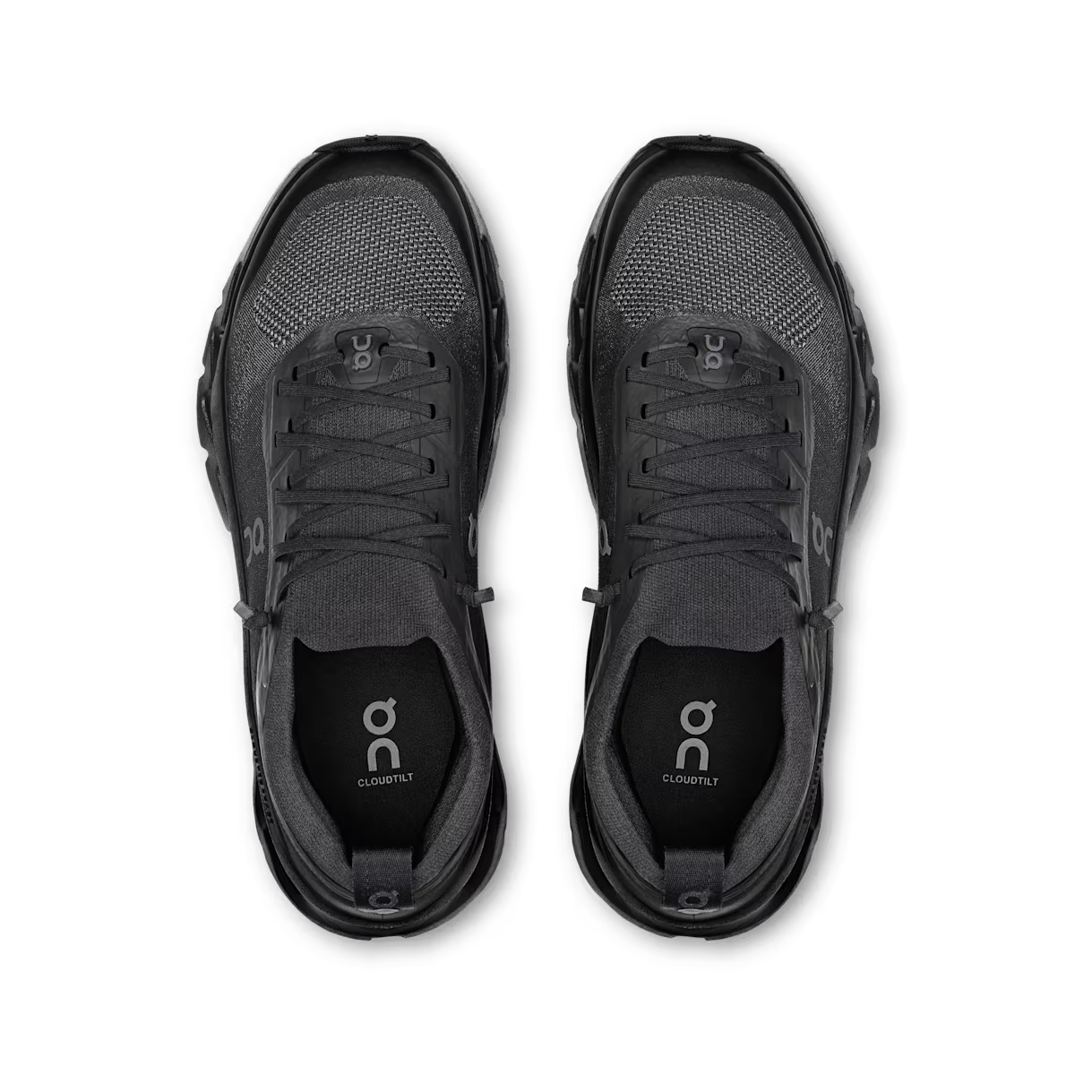 Auf dem Wolkenneigungsmond